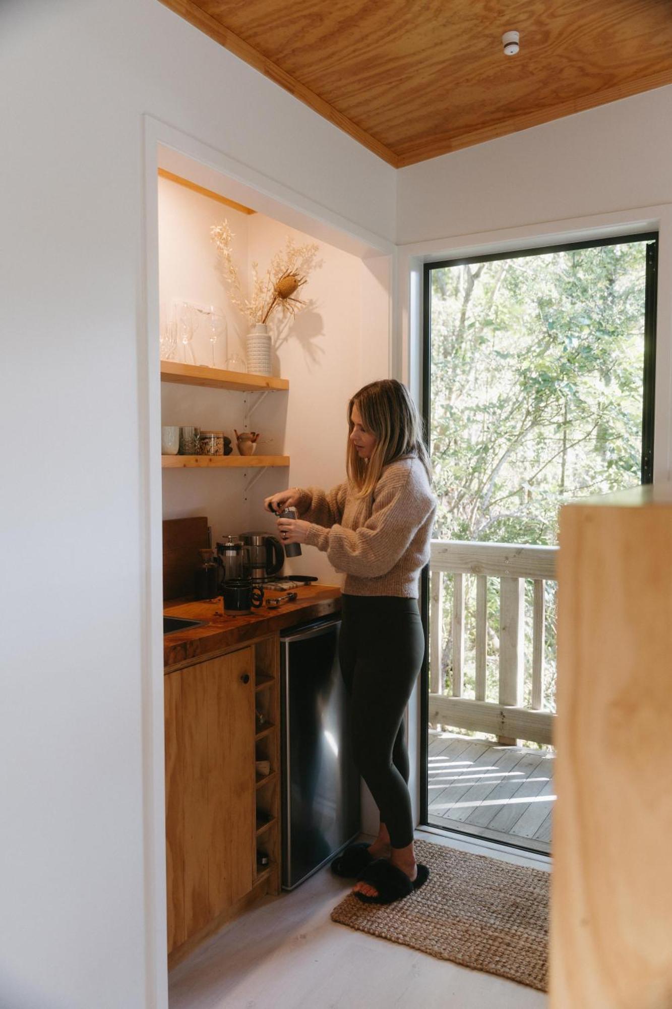 Treehouse Hideaway At Rekindle Tree Houses Opua Extérieur photo