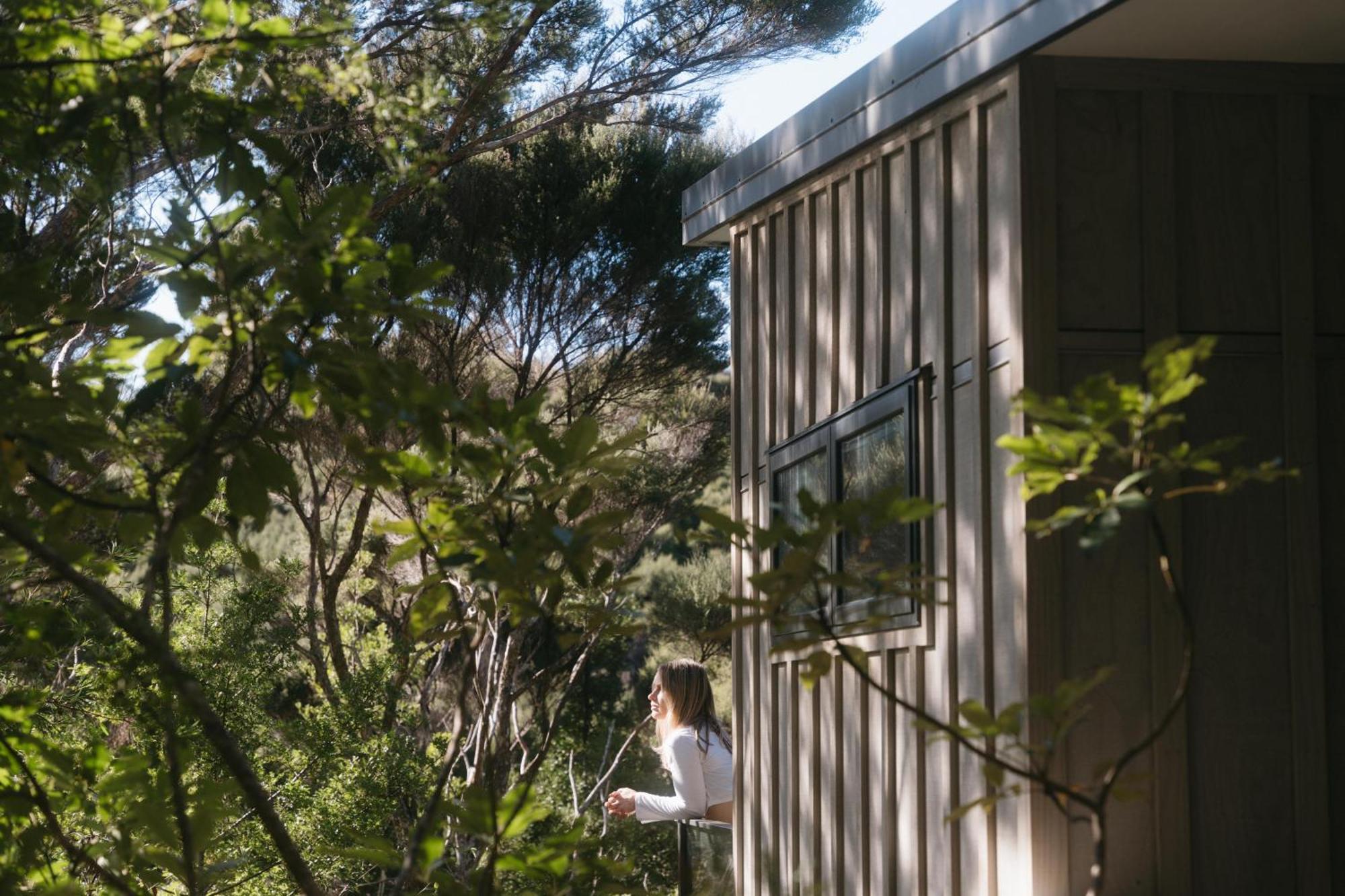 Treehouse Hideaway At Rekindle Tree Houses Opua Extérieur photo