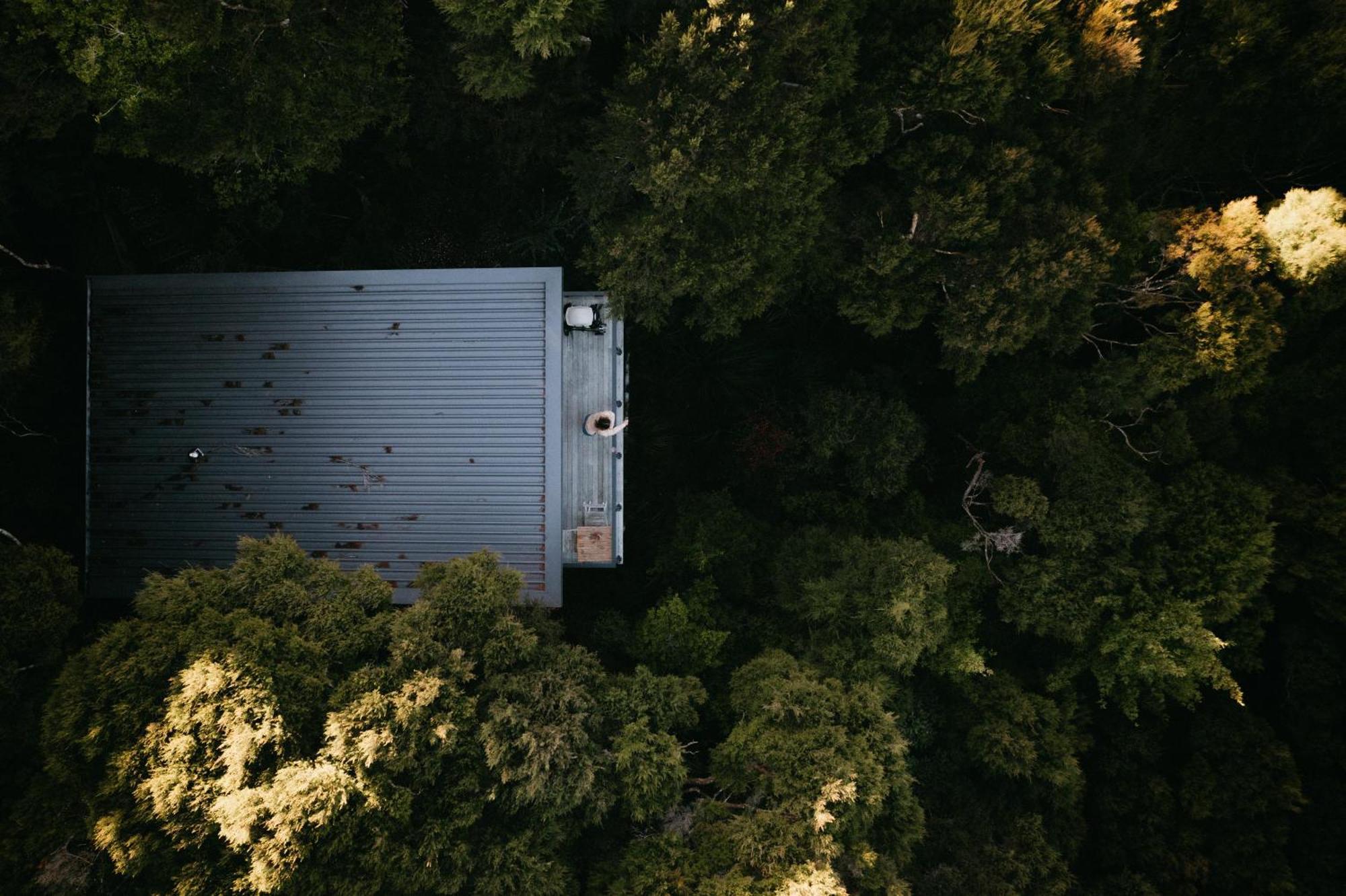 Treehouse Hideaway At Rekindle Tree Houses Opua Extérieur photo